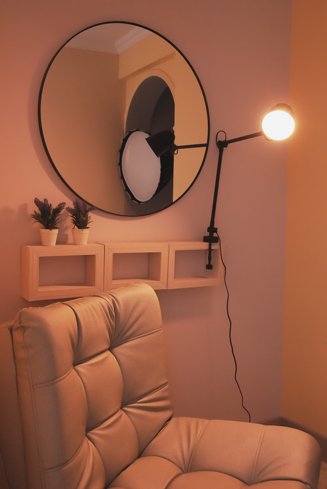 Beauty vanity